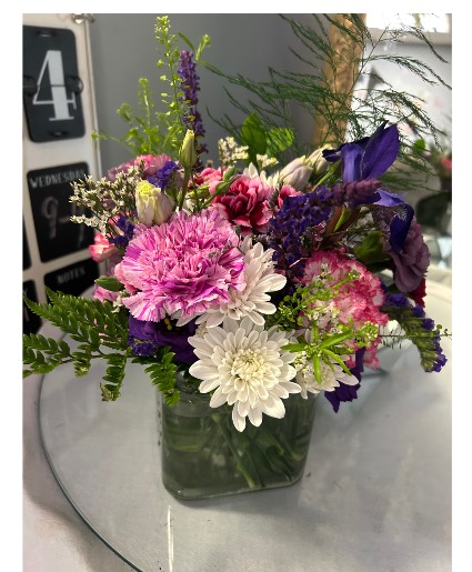 Chic Violet (square vase)