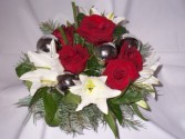 Christmas Flowers - Holidays on the Ball Christmas Flowers, Christmas Roses, Christmas Flower Arrangements, Bouquets