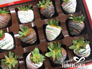 Chocolate Covered Strawberries (Box of 12) *available for Dubois County delivery only*