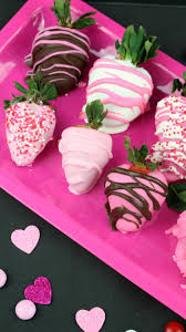 Chocolate Covered Strawberries 24 HR. NOTICE NEEDED!! in Slaughters, KY | Elmwood Boutique & Florist