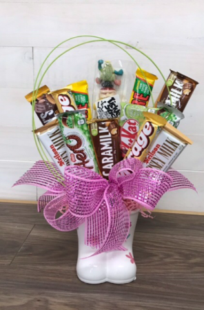 Mom's / Nan's sweet treats Chocolate lovers arrangement 