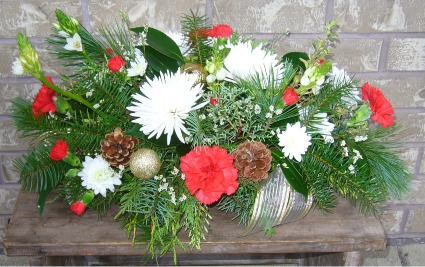 Holiday Tablecentre Floral Arrangement