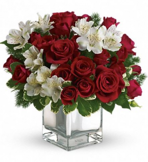 Christmas Blush Bouquet in Chesapeake, VA | Floral Creations Christmas Blush Bouquet in Chesapeake, VA | Floral Creations