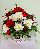 Christmas Cardinal Arrangement