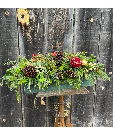 Christmas Centerpeice  in Lakefield, ON | LAKEFIELD FLOWERS & GIFTS