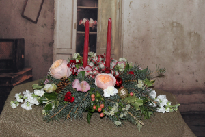 Christmas Centerpiece 2 Traditional in Stevensville, MT | WildWind Floral Design Studio Christmas Centerpiece 2 Traditional in Stevensville, MT | WildWind Floral Design Studio