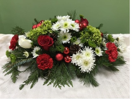 Christmas Centerpiece Table Arrangement