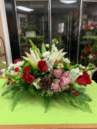 Christmas Centerpiece Fresh cut Flowers in Lubbock, TX | TOWN SOUTH FLORAL