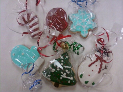 Christmas Cookies by the Dozen (2 Day Advance)  by Holly's Cookie Creations