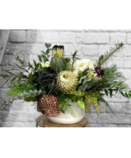 Christmas Creme Vase Arrangement