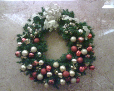Christmas decoration Christmas wreath in New York, NY | FLOWERS BY RICHARD NYC Christmas decoration Christmas wreath in New York, NY | FLOWERS BY RICHARD NYC