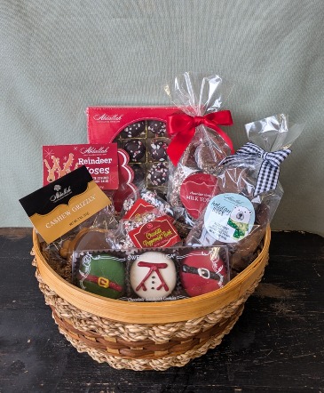 Christmas Goodie Basket  in La Grande, OR | FITZGERALD FLOWERS