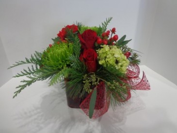 Christmas Joy Arrangement Signature Design