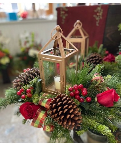 Christmas Lantern Centerpiece 