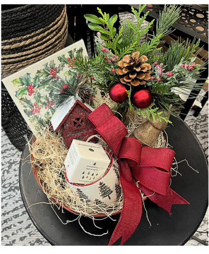 Christmas Love Basket 