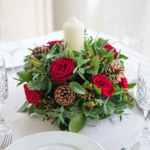 Christmas Splendor Centerpiece Holiday Centerpiece, Round with Candle