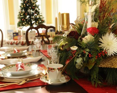 Custon designed Christmas Table Arrangement 