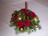 Christmas Flowers - CHRISTMAS TIDINGS CENTERPIECE Christmas Flowers, Roses, and Bulbs Decorations. Christmas Home For The Holiday Flowers