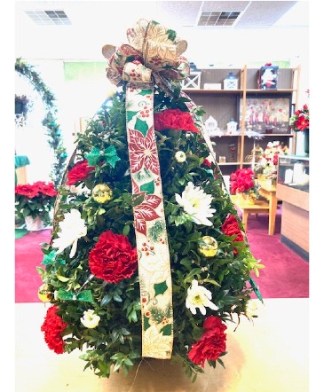 Christmas Tree Holiday Tree in Kinston, NC | A Flower Basket