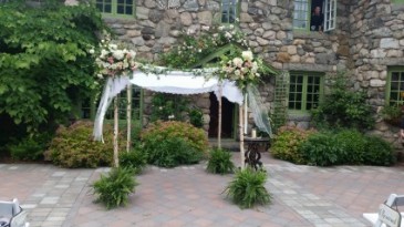 Chuppah Beautiful setting for a outside ceremony