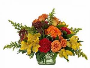 Iowa Sunset Flower Arrangement in Nevada, IA | Flower Bed Iowa Sunset Flower Arrangement in Nevada, IA | Flower Bed