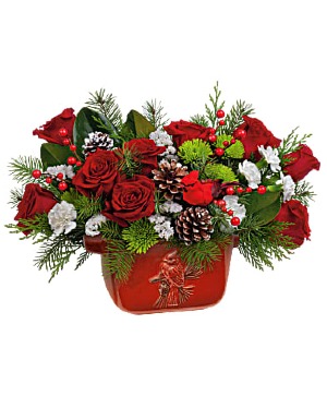 Classic Cardinal Centerpiece Christmas Centerpiece