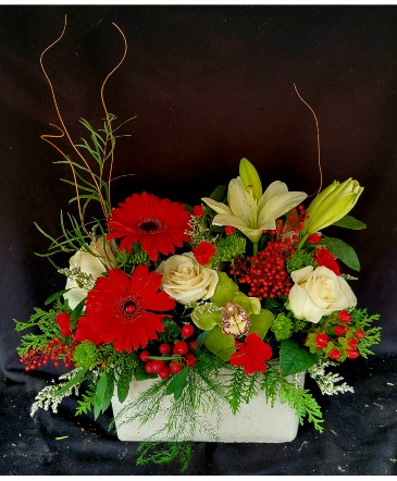 Classic Christmas  Rectangle Arrangement in Longview, WA | Banda's Bouquets