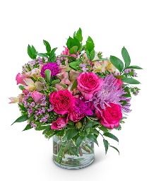 Classic Cosmopolitan Flower Arrangement