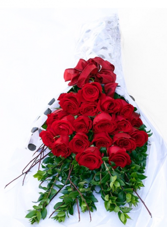 Classic Dozen Roses