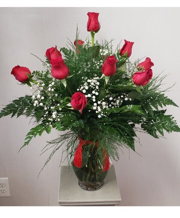 Classic Dozen Red Roses Premium Rose arrangement in Port Huron, MI | CHRISTOPHER'S FLOWERS