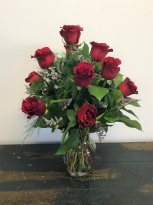 Classic Dozen Red Roses Vase arrangement in Bluffton, SC | BERKELEY FLOWERS & GIFTS Classic Dozen Red Roses Vase arrangement in Bluffton, SC | BERKELEY FLOWERS & GIFTS