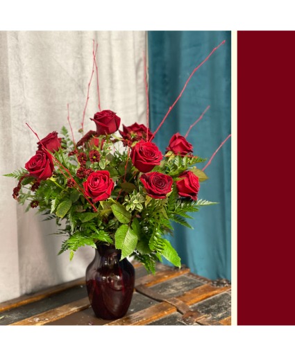 Classic Dozen Red Roses Vase Arrangment