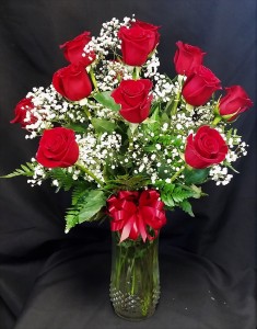 Classic Dozen Roses