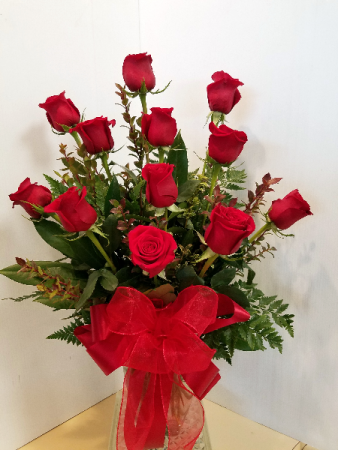 Classic Dozen Roses