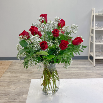 Classic Dozen Vase Arrangement