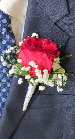 Classic Elegance Boutonniere