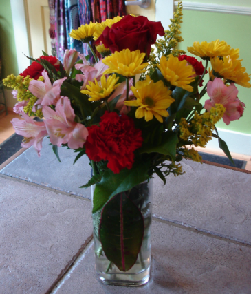 Classic Garden Vase Arrrangement
