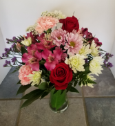 Classic Garden Vase Fresh flower arrangement