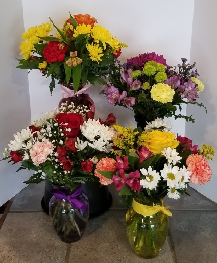 Classic Garden Vase Fresh flower arrangement