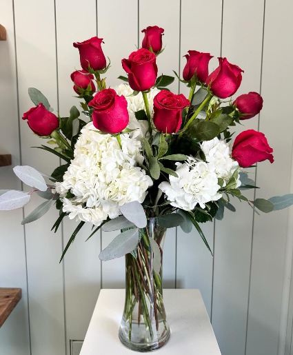 Classic Grace – One Dozen Roses & Hydrangeas 