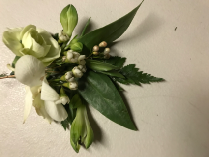 Classic Green Boutonniere