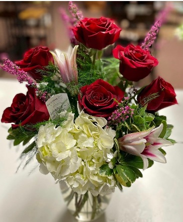 Half Dozen with Hydrangea + Lilies  in Norfolk, NE | Blossom + Birch