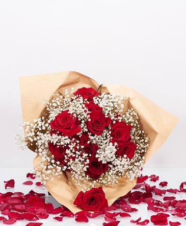 Classic Love Hand-tied bouquet in Dallas, TX | DeLuxe Corporate Flowers LLC