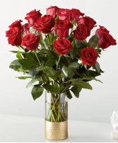 Classic Love Red Roses Bouquet 18 Roses in Gold Vase