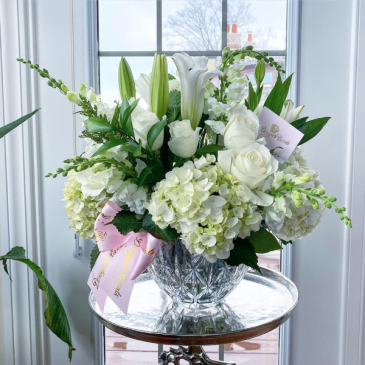 Classic purity   in Ozone Park, NY | Heavenly Florist