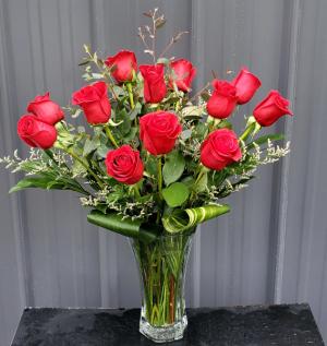 Classic Red Dozen Roses