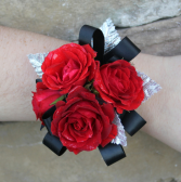 Classic Spray Rose Wrist Corsage
