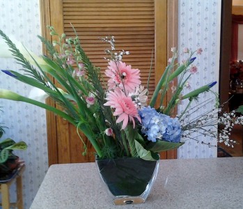 Classic Spring High End Modern in Pittsfield, MA | NOBLE'S FARM STAND AND FLOWER SHOP