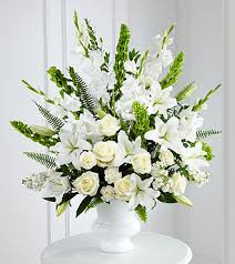 Classic Tribute Funeral Arrangement