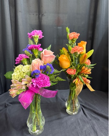 Classic Vase Vase in Edson, AB | YELLOWHEAD FLORISTS LTD